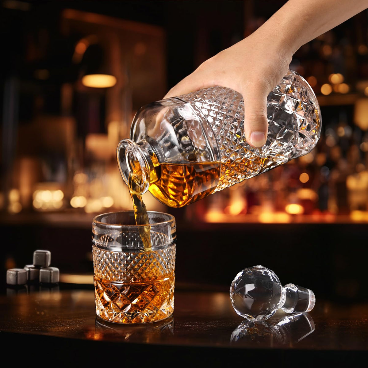27oz Crystal Whiskey Decanter Set with 4 Glasses Z4726