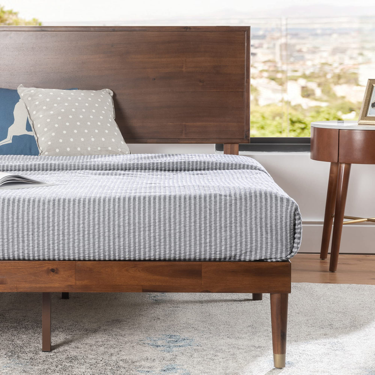 King Brown Wood Platform Bed Frame with Adjustable Headboard Q796201